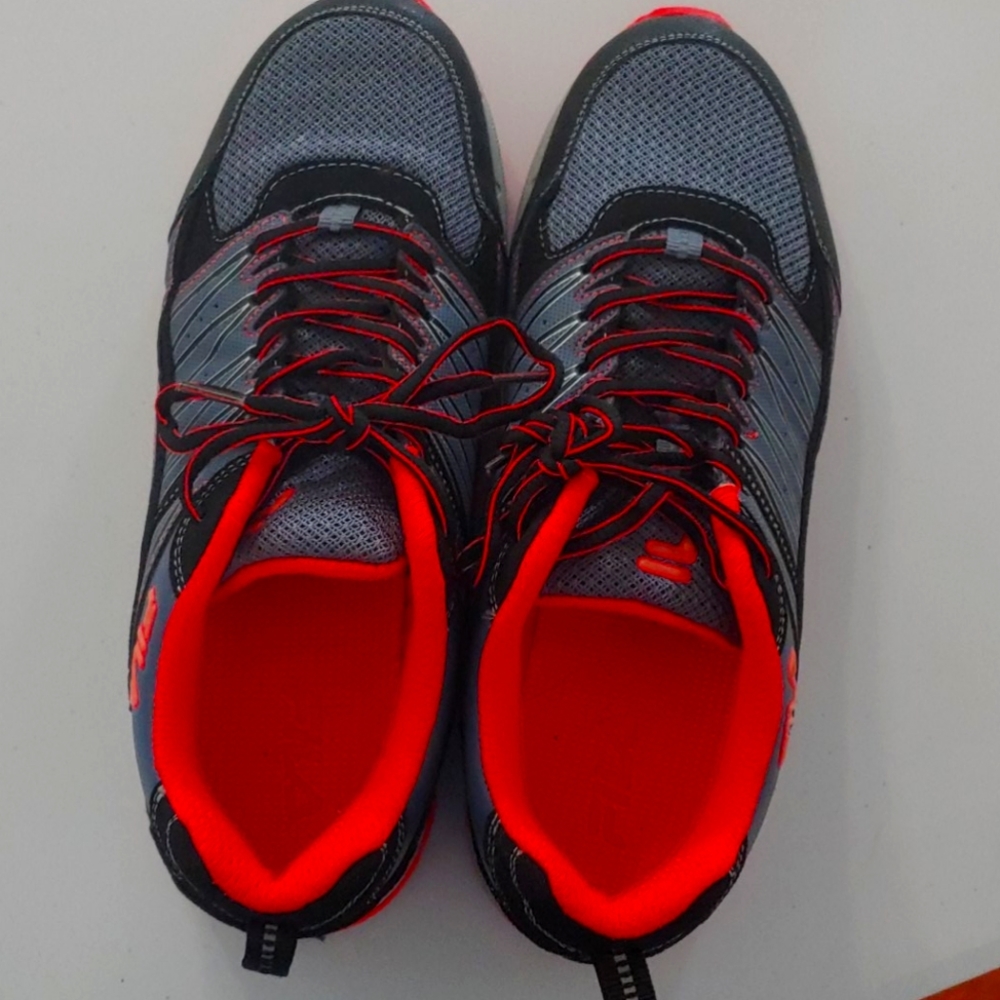 Fila Evergrand trail walking shoes
